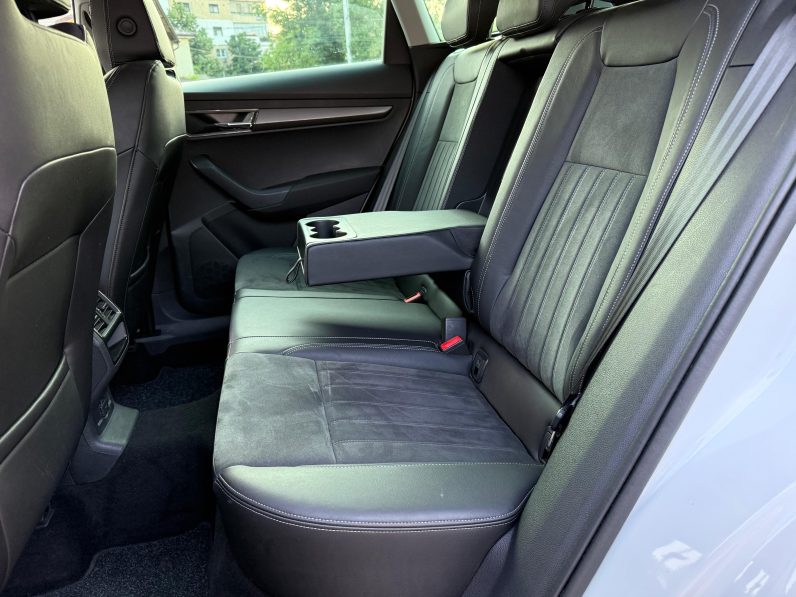 
								SKODA KAROQ / 2020 / AUTOMATĂ / COCKPIT full									
