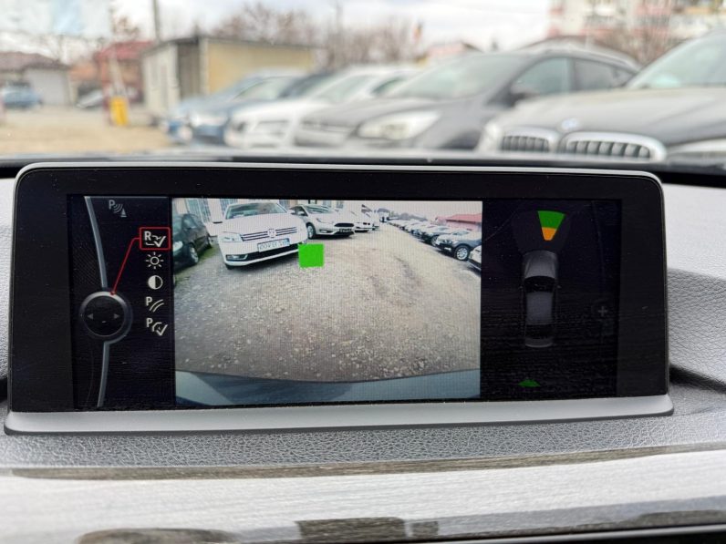 
								BMW Seria 3 / An 2012 / 2,0 D / Cutie automata full									