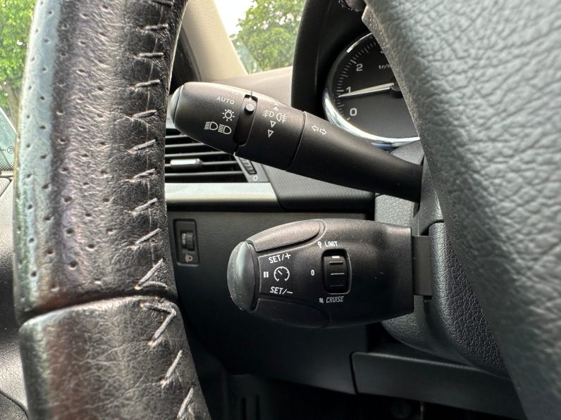 
								PEUGEOT 2006/CLIMATRONIC/TRAPA/BENZINA full									