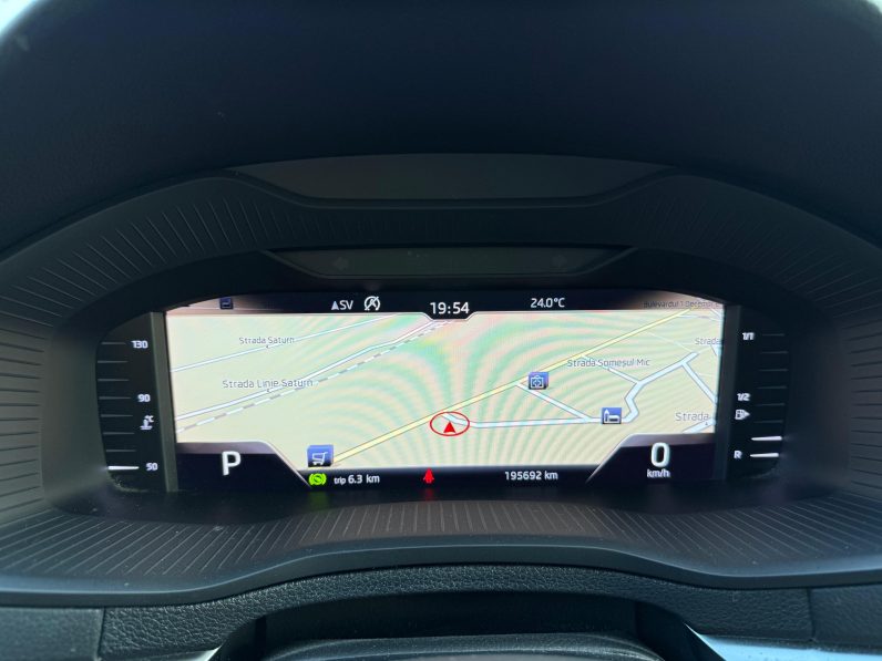 
								SKODA KAROQ / 2020 / AUTOMATĂ / COCKPIT full									