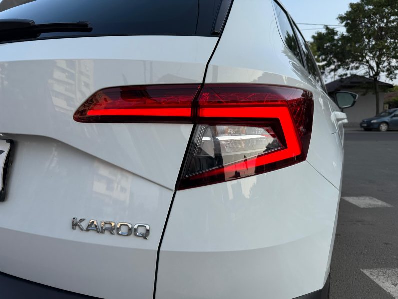 
								SKODA KAROQ / 2020 / AUTOMATĂ / COCKPIT full									