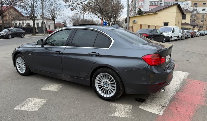 
								BMW Seria 3 / An 2012 / 2,0 D / Cutie automata full									
