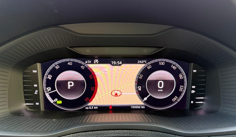 
								SKODA KAROQ / 2020 / AUTOMATĂ / COCKPIT full									