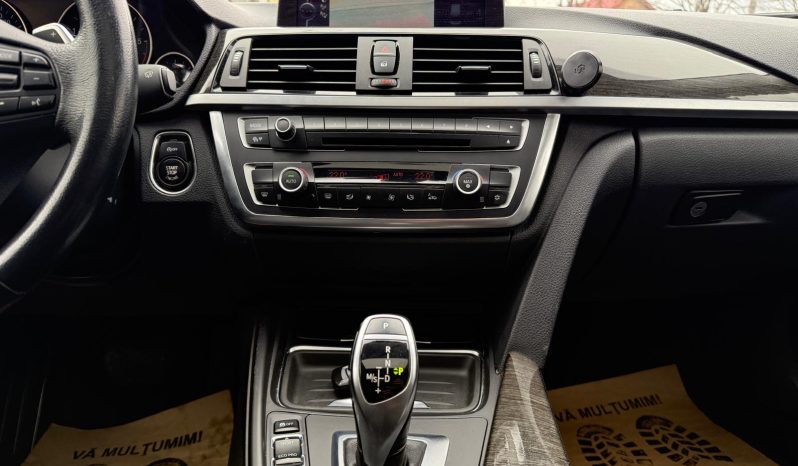 
								BMW Seria 3 / An 2012 / 2,0 D / Cutie automata full									