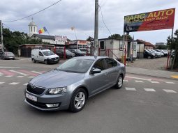 SKODA OCTAVIA / BENZINĂ /