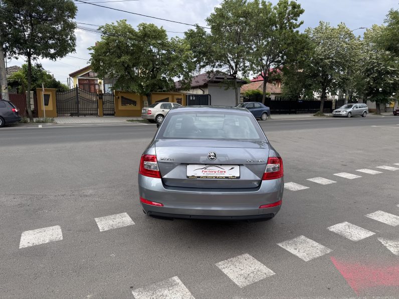 
								SKODA OCTAVIA / BENZINĂ / full									