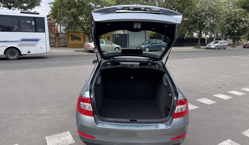 
								SKODA OCTAVIA / BENZINĂ / full									