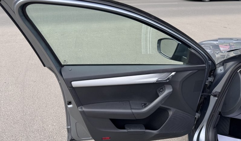 
								SKODA OCTAVIA / BENZINĂ / full									