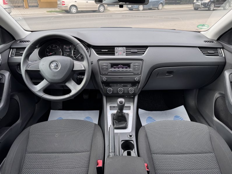 
								SKODA OCTAVIA / BENZINĂ / full									