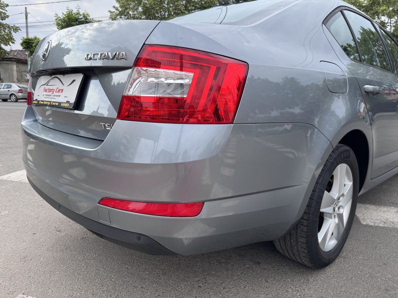 
								SKODA OCTAVIA / BENZINĂ / full									