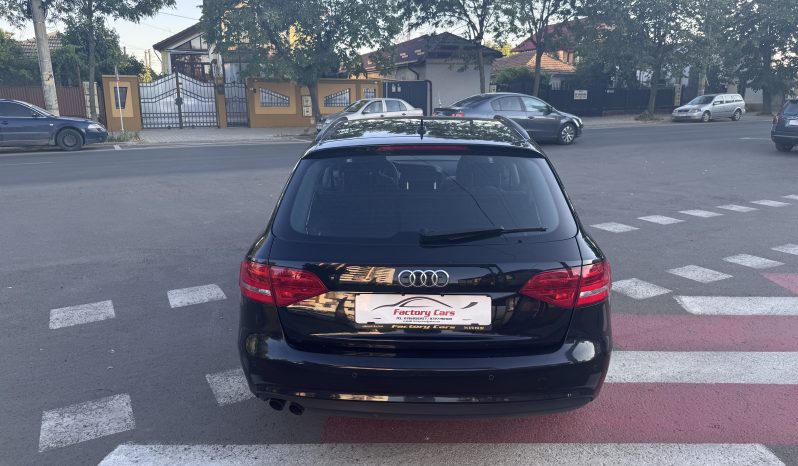 
								AUDI A4 / 2,0 D / AN 2013 / Navigatie full									