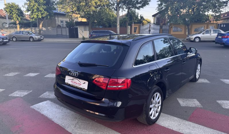 
								AUDI A4 / 2,0 D / AN 2013 / Navigatie full									