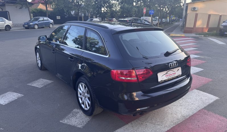 
								AUDI A4 / 2,0 D / AN 2013 / Navigatie full									