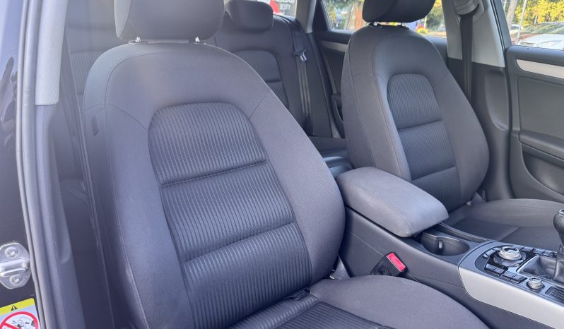 
								AUDI A4 / 2,0 D / AN 2013 / Navigatie full									