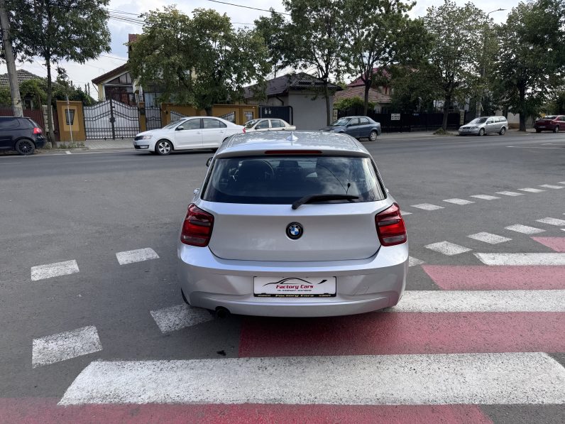
								BMW SERIA 1 / 1,6 BENZINA / NAVIGAȚIE full									