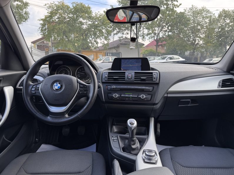 
								BMW SERIA 1 / 1,6 BENZINA / NAVIGAȚIE full									