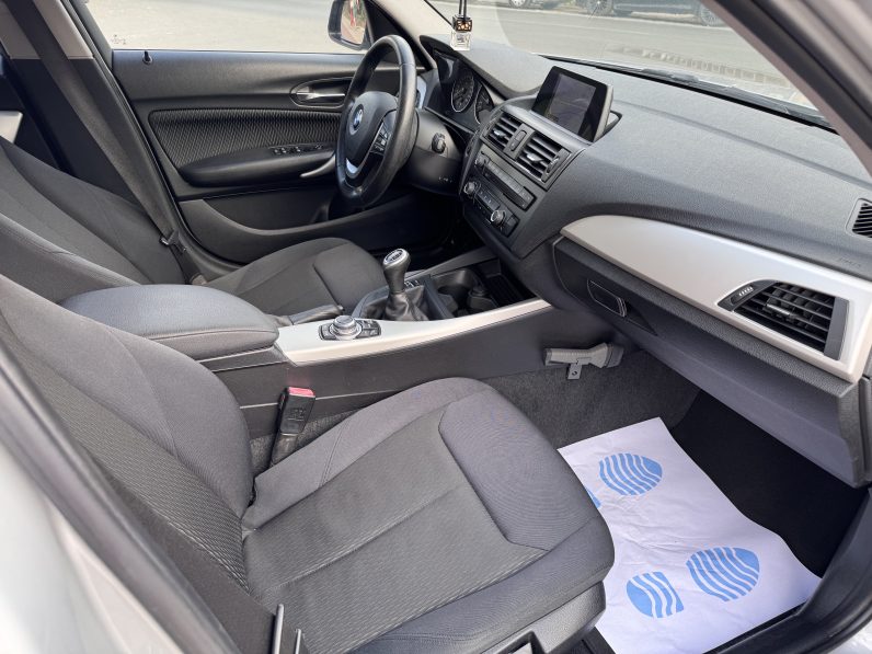 
								BMW SERIA 1 / 1,6 BENZINA / NAVIGAȚIE full									