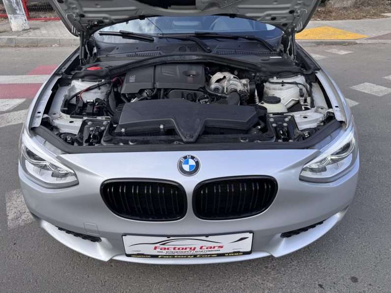
								BMW SERIA 1 / 1,6 BENZINA / NAVIGAȚIE full									