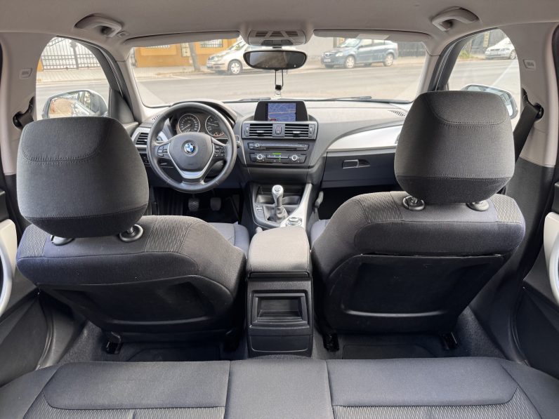 
								BMW SERIA 1 / 1,6 BENZINA / NAVIGAȚIE full									