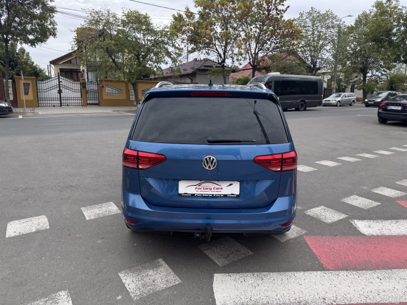
								VW TOURAN / AN 2016 / 1,6 D / EURO 6 / CUTIE AUTOMATA/ 7 LOCURI full									
