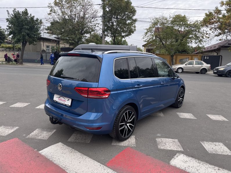 
								VW TOURAN / AN 2016 / 1,6 D / EURO 6 / CUTIE AUTOMATA/ 7 LOCURI full									