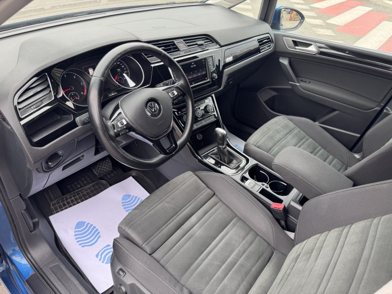 
								VW TOURAN / AN 2016 / 1,6 D / EURO 6 / CUTIE AUTOMATA/ 7 LOCURI full									