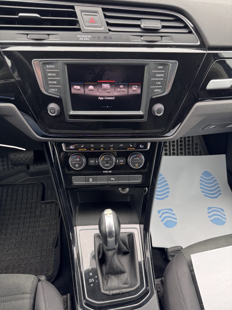 
								VW TOURAN / AN 2016 / 1,6 D / EURO 6 / CUTIE AUTOMATA/ 7 LOCURI full									