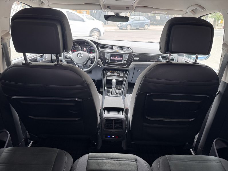 
								VW TOURAN / AN 2016 / 1,6 D / EURO 6 / CUTIE AUTOMATA/ 7 LOCURI full									