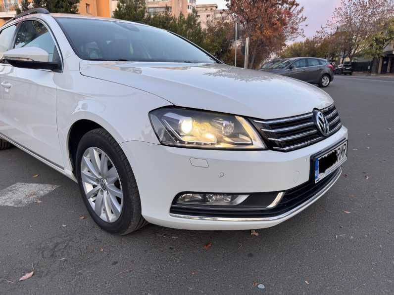 
								VW PASSAT / AN 2015 / 2,0 D / CUTIE AUTOMATA full									