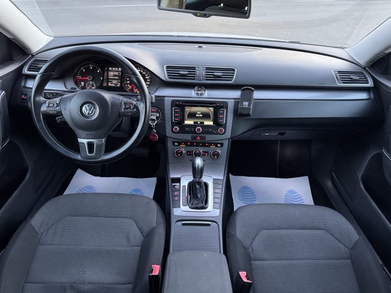 
								VW PASSAT / AN 2015 / 2,0 D / CUTIE AUTOMATA full									