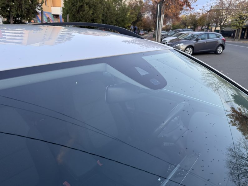 
								VW PASSAT / AN 2015 / 2,0 D / CUTIE AUTOMATA full									