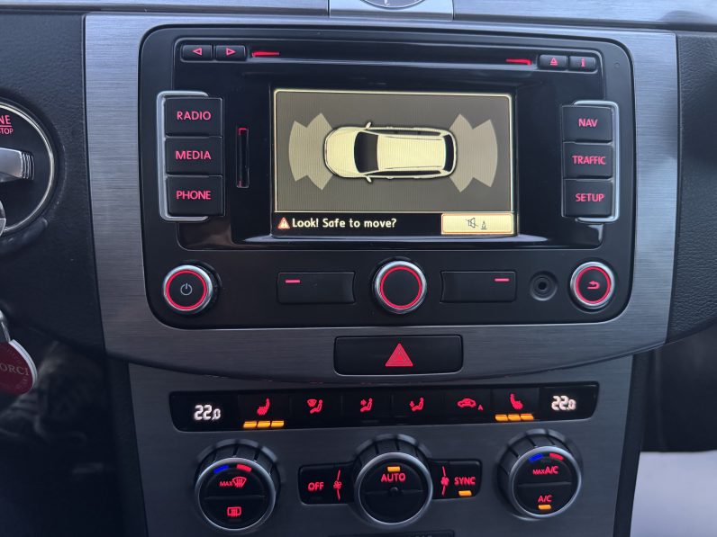 
								VW PASSAT / AN 2015 / 2,0 D / CUTIE AUTOMATA full									