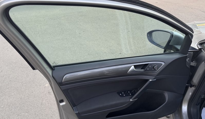 
								VW GOLF 7 / AN 2019 / 1,6 D full									