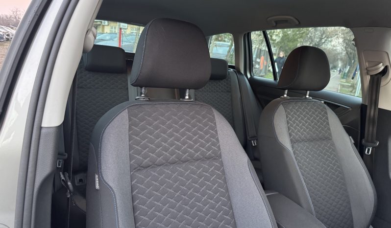 
								VW GOLF 7 / AN 2019 / 1,6 D full									