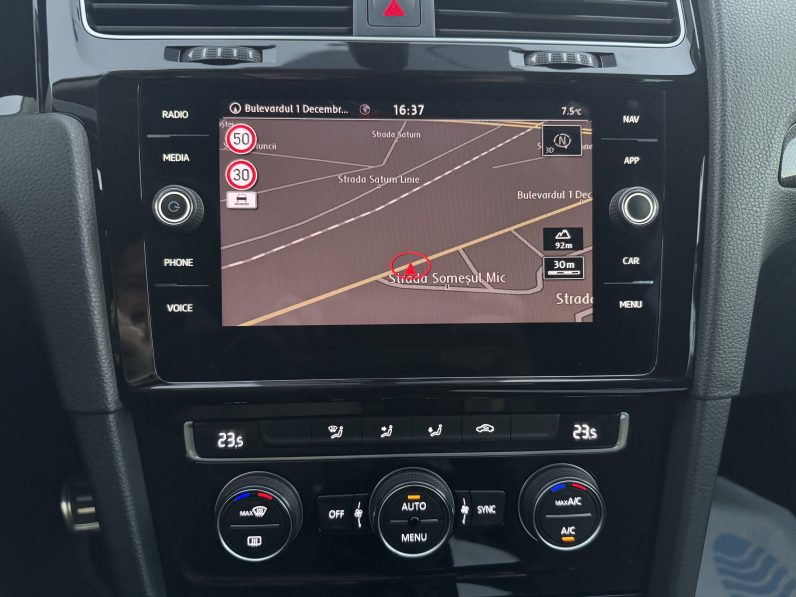 
								VW GOLF 7 / AN 2019 / 1,6 D full									
