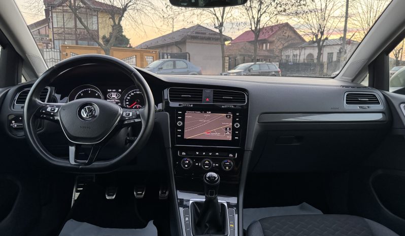
								VW GOLF 7 / AN 2019 / 1,6 D full									
