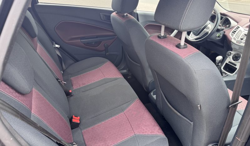 
								FORD FIESTA TITANIUM / AN 2009 / 1,6 D full									