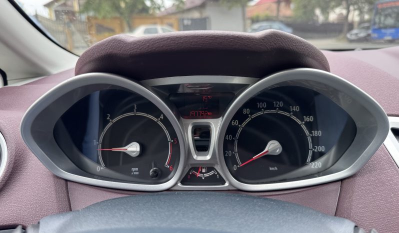 
								FORD FIESTA TITANIUM / AN 2009 / 1,6 D full									