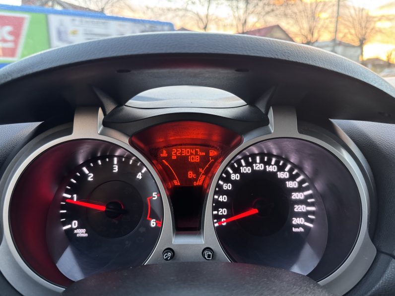
								VW GOLF 7 / AN 2019 / 1,6 D full									