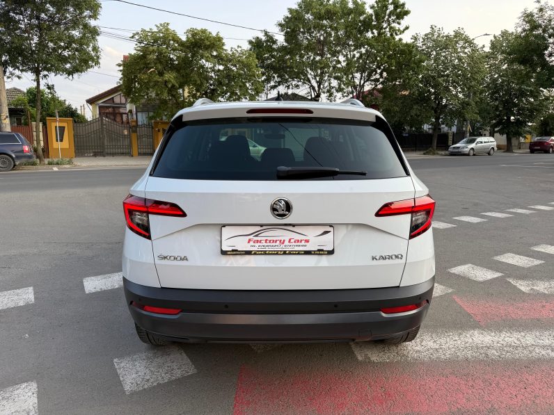 
								SKODA KAROQ / 2020 / AUTOMATĂ / COCKPIT full									