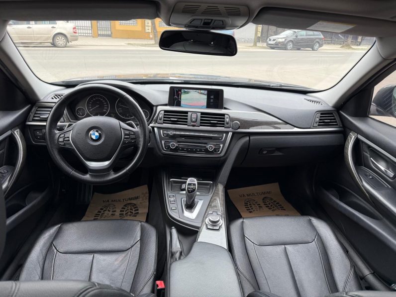 
								BMW Seria 3 / An 2012 / 2,0 D / Cutie automata full									