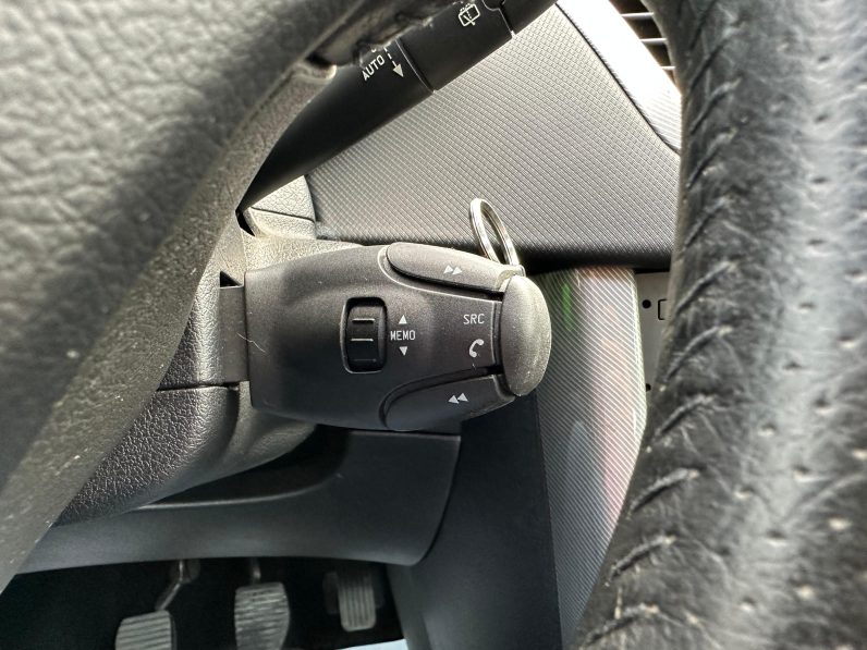 
								PEUGEOT 2006/CLIMATRONIC/TRAPA/BENZINA full									