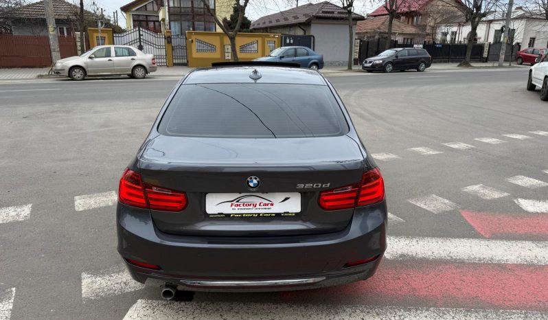 
								BMW Seria 3 / An 2012 / 2,0 D / Cutie automata full									