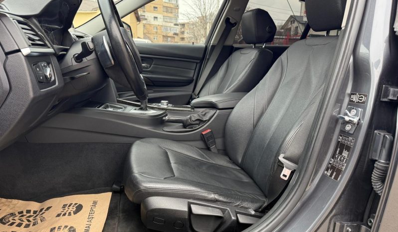 
								BMW Seria 3 / An 2012 / 2,0 D / Cutie automata full									