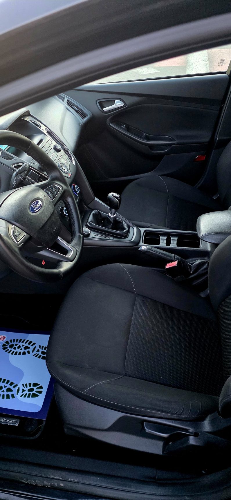 
								Ford Focus / An 2015 / Euro 5 / 1,6 D full									