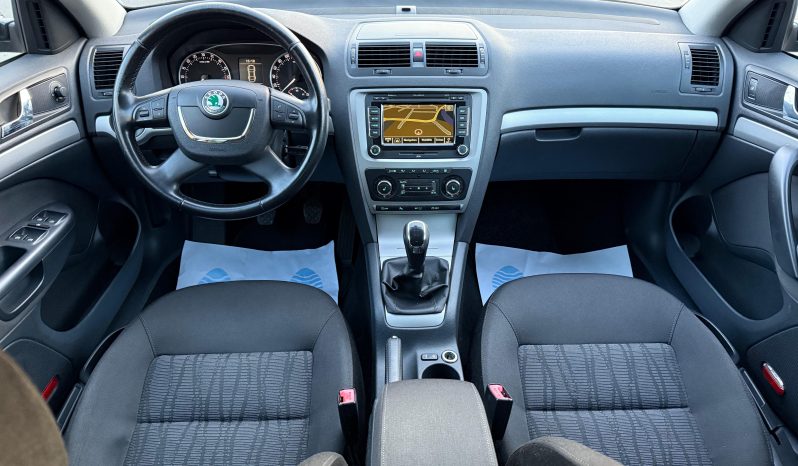 
								SKODA OCTAVIA / BI-XENON / 1,6 D full									