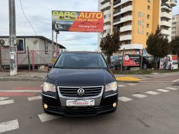 VW TOURAN / AN 2009 / BENZINĂ 7 LOCURI