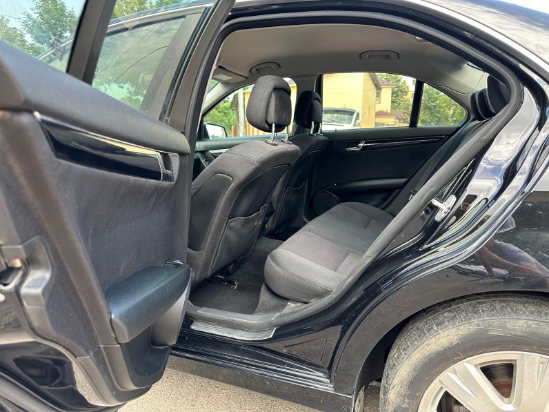 
								MERCEDES BENZ C-CLASS full									