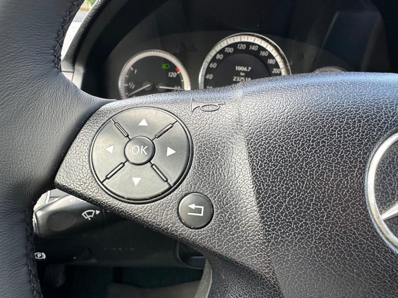 
								MERCEDES BENZ C-CLASS full									