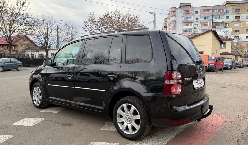 
								VW TOURAN / AN 2009 / BENZINĂ 7 LOCURI full									